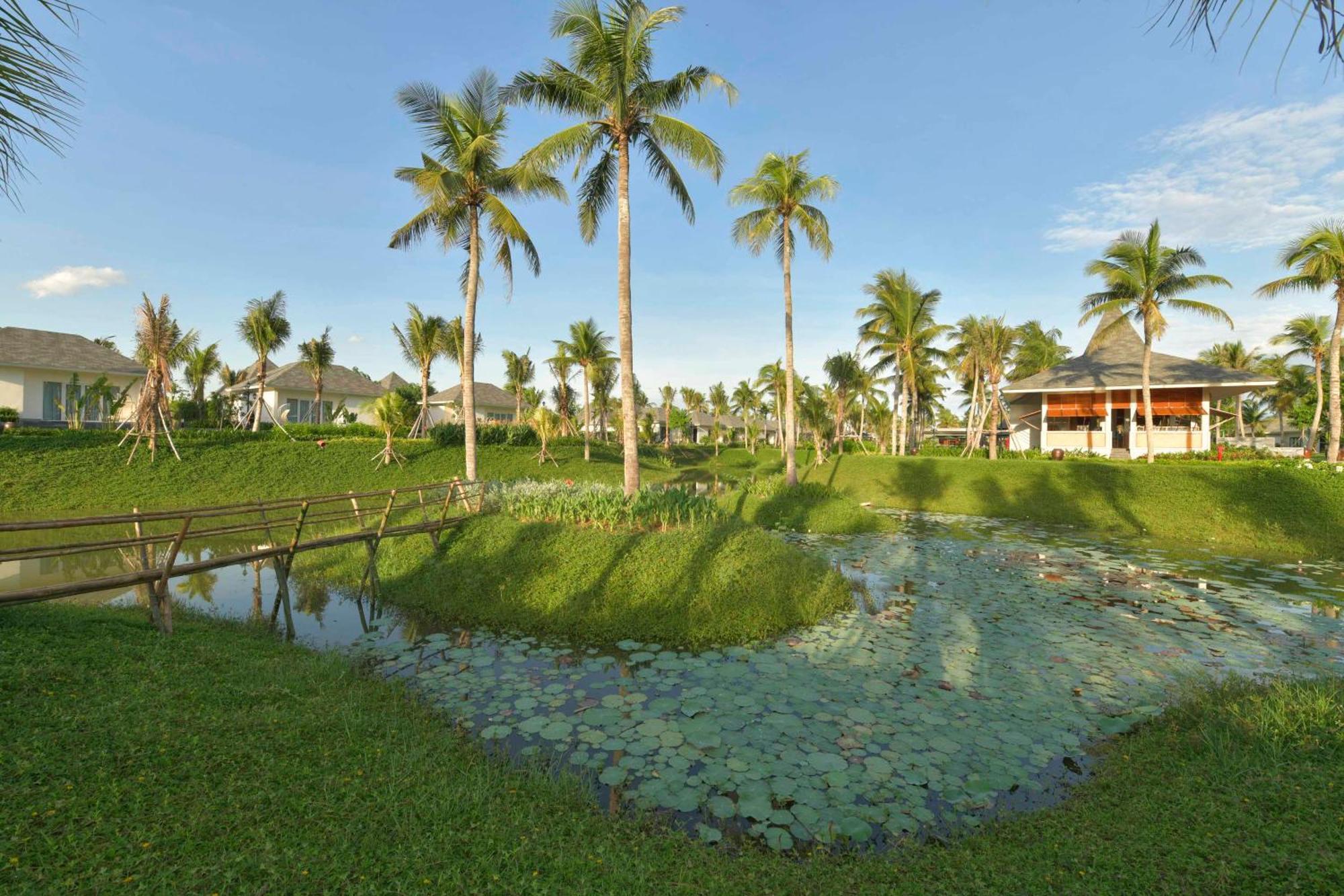 Cocoland Thu Xa Ancient Town Resort Куанг Нгай Екстериор снимка